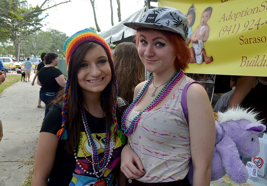 101913-GabbyGuimond-HeatherWhalen