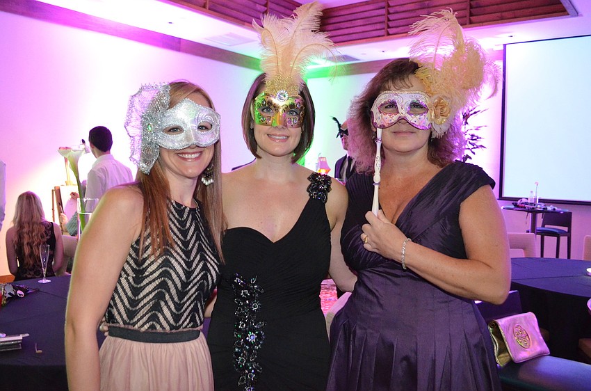 Stephanie Dix, Jennifer Rust and Kathleen Gratz