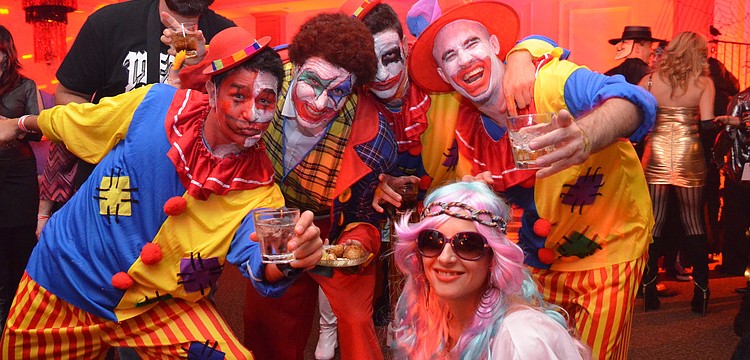 Jose Albors, Eze Marti, Javi Estudiante, Carlos Canario and Paula Devalencia