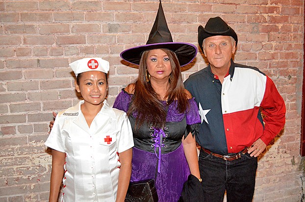 103113-LourdesEdwards-ImeldaBerry-SteveBerry-1024x678