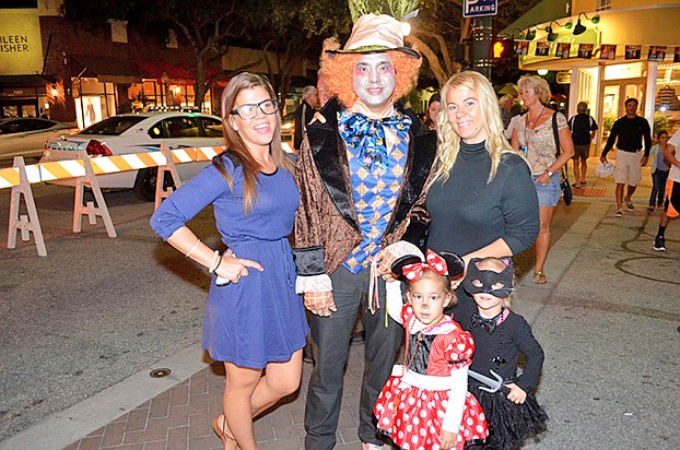 103113-PatriciaHuszar-LeslieHuszar-AndreaBartyik-Lilly-Morley-1024x678