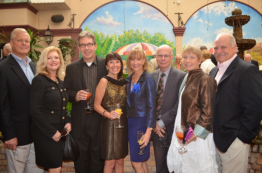 Jeff and Julie Riddell, Mike and Stephany Dreher, Deborah and Walton Beacham and Nancy and Howard McNally