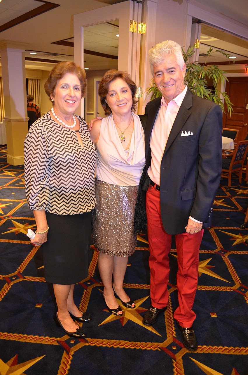 Dory Poveda with Margarita and Antonio Carrillo