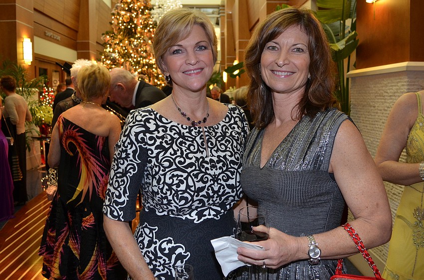 Diane Muir and Joyce Nuehring