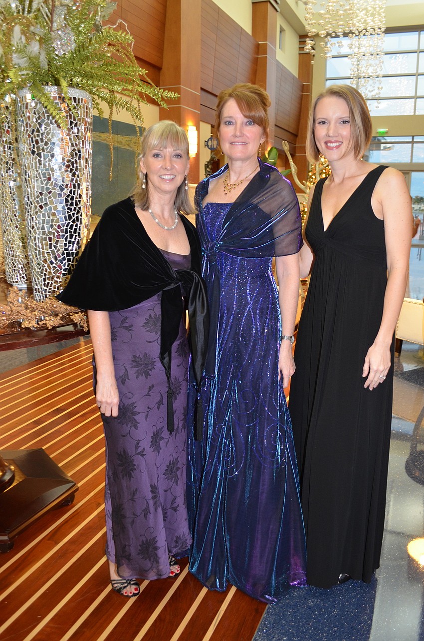 Olivia Thomas, Barb Lewis and Jessica Hays