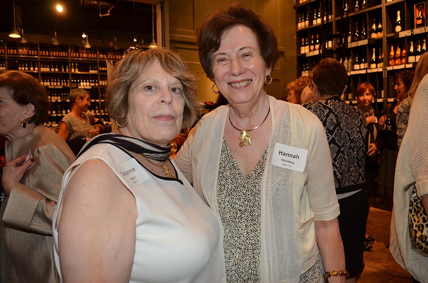 Dee Kaplan and Hannah Weinberg
