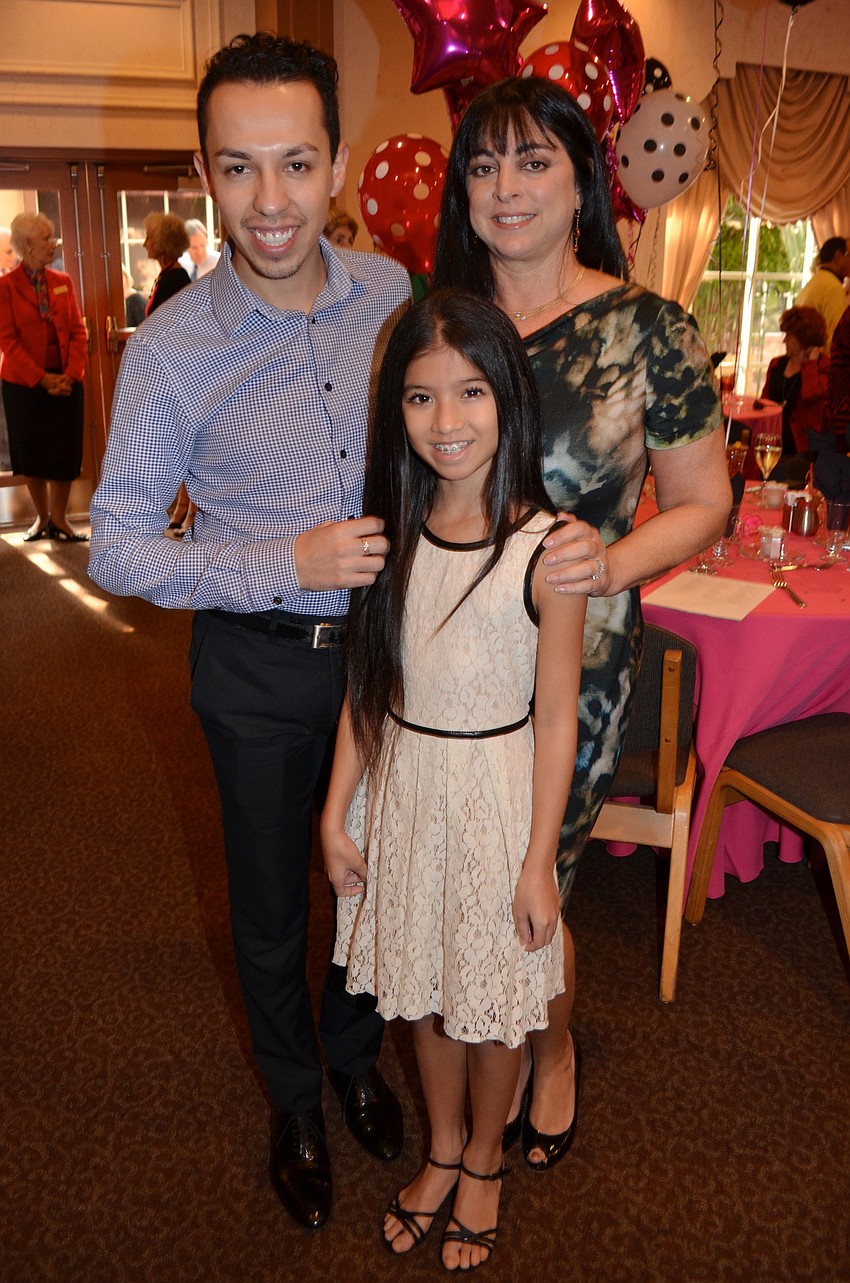 Eduardo Anaya with Olivia and Caroline Ratner