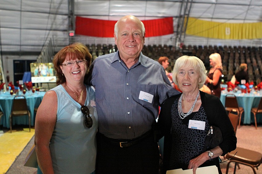 Glenys Oldham with Doug and Eileen Schuler
