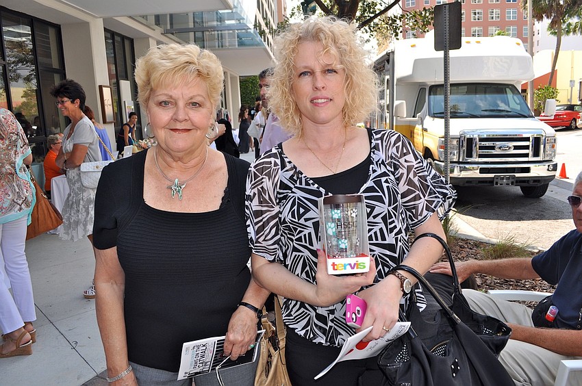 Judy Lund and Marilee Namaka