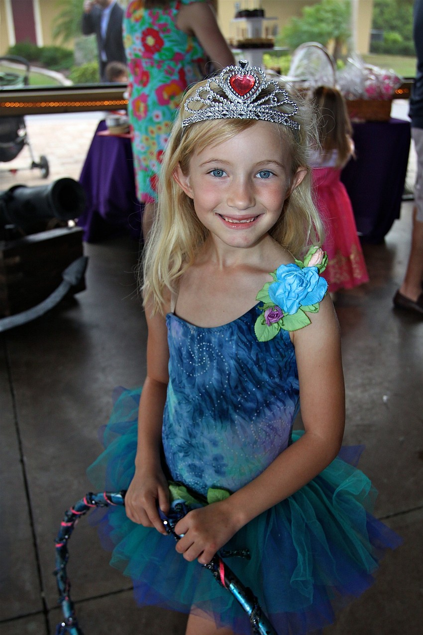 Katherine Armstrong, 7