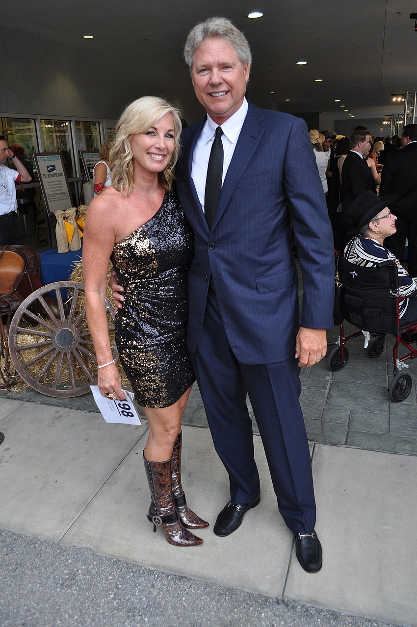 Jennifer and Larry Fox