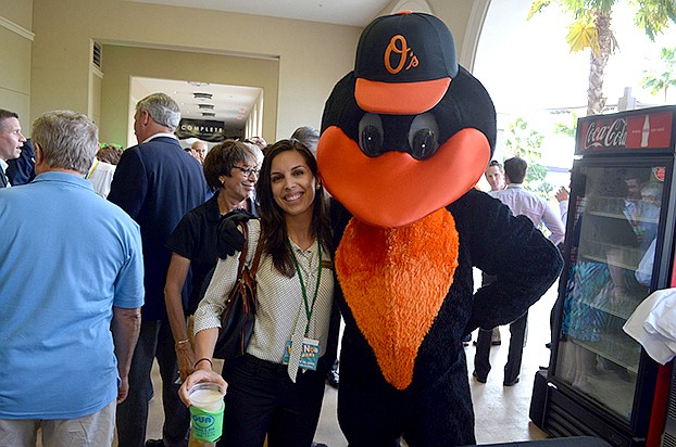Hellen Osorio and the Oriole bird