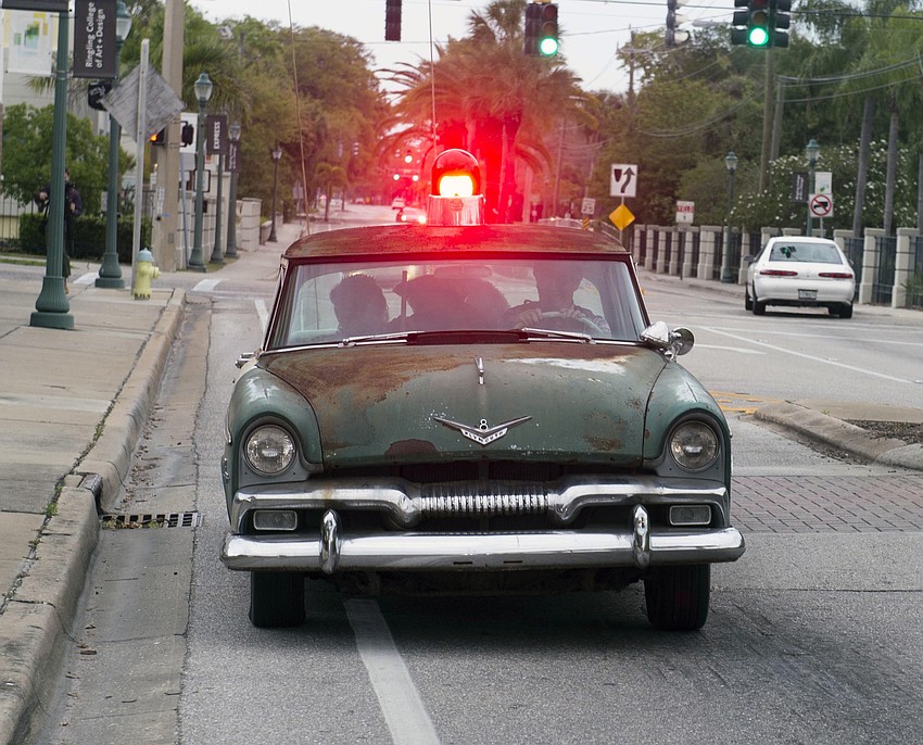 Hollywood movie star Richard Dreyfuss hid in shame as his Aunt Gertrude was delivered in handcuffs to Ringling College of Art and Design's 