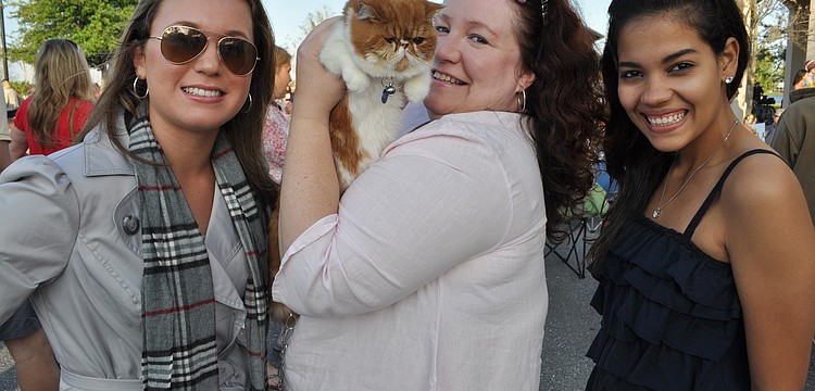 Lauren Redington, Eva Rey (with her cat, Mr. Darcy) and Lorena Abreu