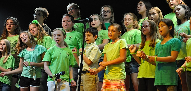 The chorus sang songs like â€œDancing in the Street.â€