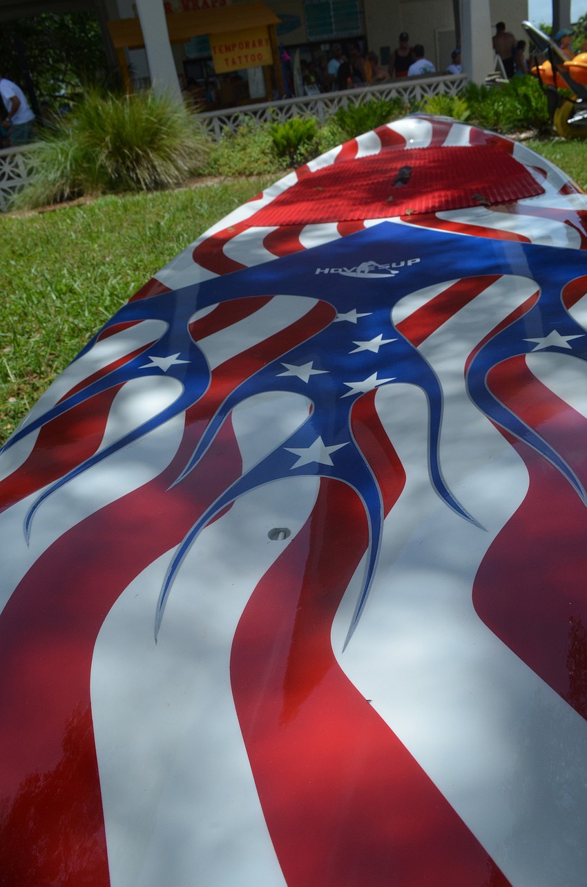 Hovie SUP is a sponsor of the SUP series.