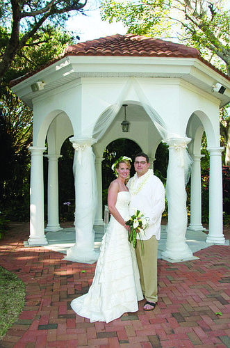 Dawn Hummell and Greg Smaltz married April 7, 2010, at the Longboat Island Chapel. Photo courtesy of Jack Elka.
