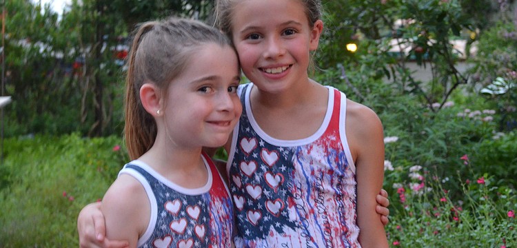 Cousins Kambel Cook and Rayne Hunter