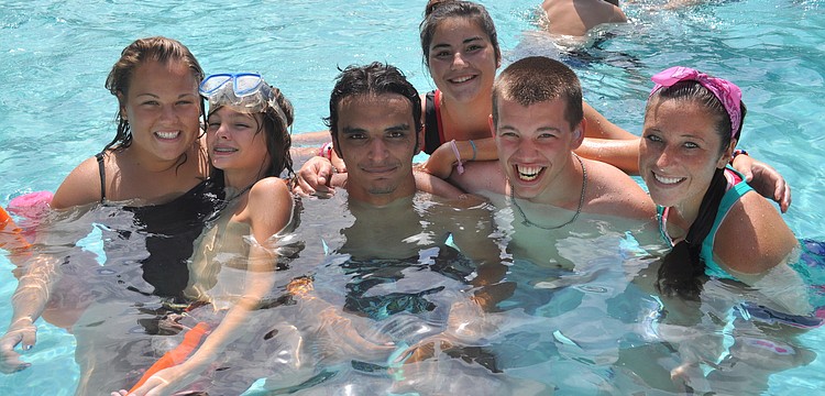 Lauren Potts, Wofford Duncan, Dylan Williams, Becky Cowsert, Cyle Pigott and Dani Horowitz