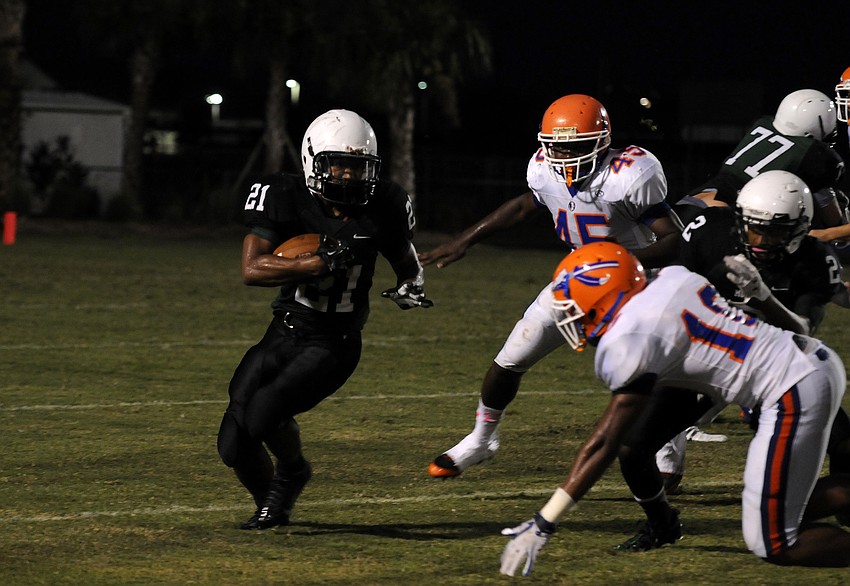 Lakewood Ranch sophomore running back Aâ€™Shawn Angel breaks to the outside.