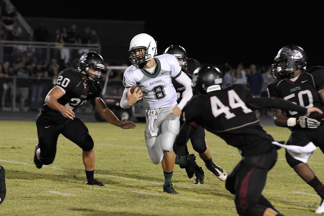 PHOTO GALLERY: Braden River Football vs. Lakewood Ranch | Your Observer