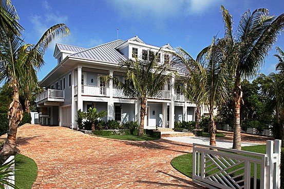 Rosie O'Donnell purchased this Casey Key beachfront home Thursday for $5 million. Courtesy of The Hedge Team at Premier Sotheby's International Realty.