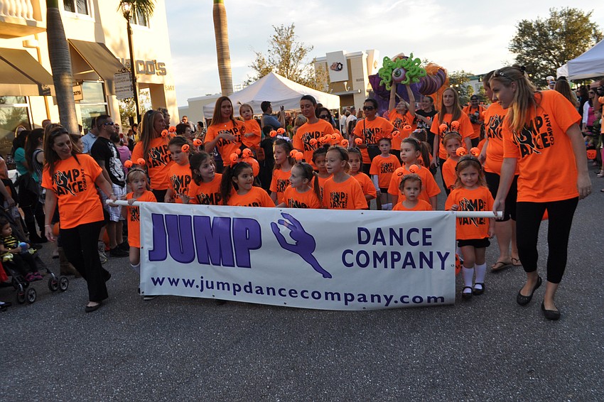 Jump Dance Co. brought about 400 dancers to participate in the parade.