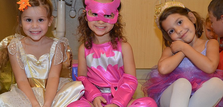 Lola Seelbach, Madison Huffman and Audrey Rowe