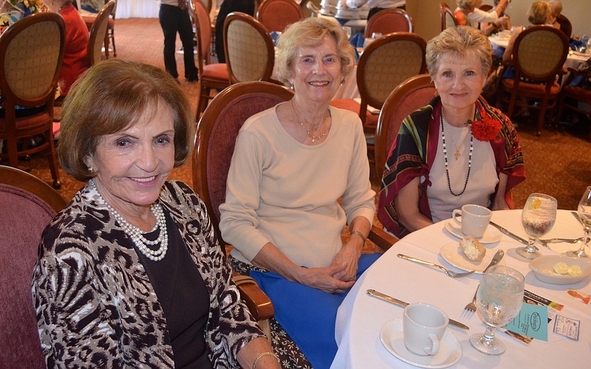 Mollie Lafferman, Barbara Faulkner and Lee Gerber enjoy each other's company.