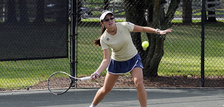 East Tennessee Stateâ€™s Lyn Yee Choo defeated Notre Dameâ€™s Britney Sanders, who is ranked 35th in the nation.