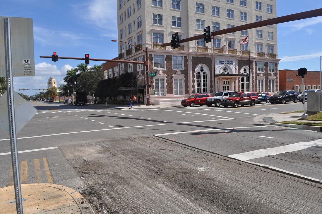 The eastbound left turn lane at U.S. 301 is one of several stretches of Ringling Boulevard that will be repaved this week as part of a city project.