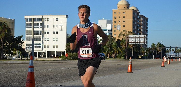 Runners pound the pavement for the Turkey Trot 5K.