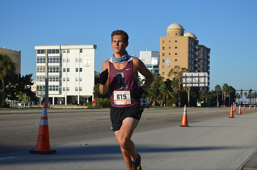 Runners pound the pavement for the Turkey Trot 5K.