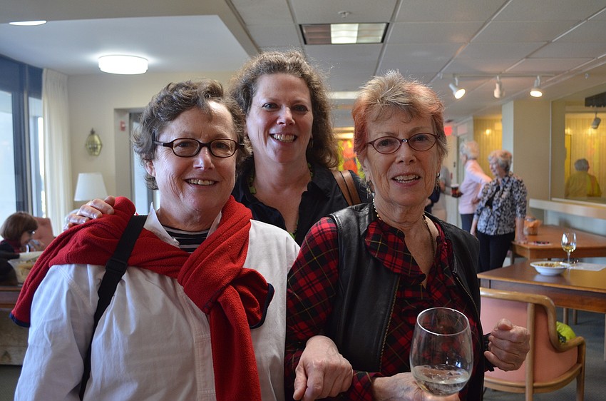 Artist Pat Kaufman with her daughters Jenny Feder(left) and Carrie Feder (right)