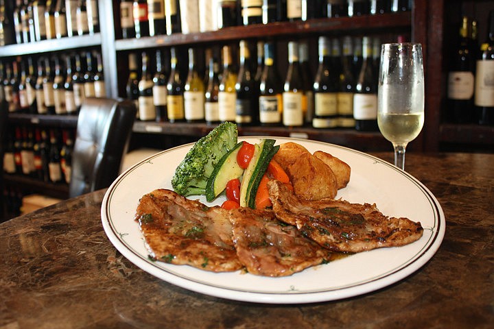 15 South, on St. Armands Circle, offers a range of authentic Italian cuisine and nightly live music and dancing.