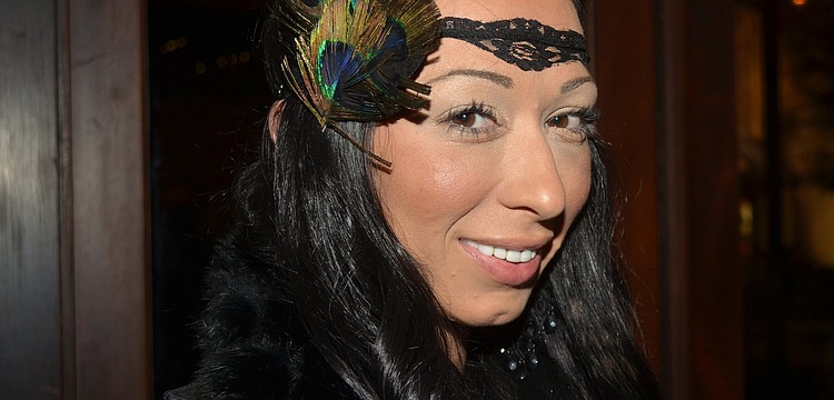 Nicoletta Norcia shows off her inner-flapper with a homemade headband.