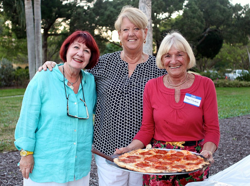 Marjorie Davis, Louisa Hodder and Joan Viguers