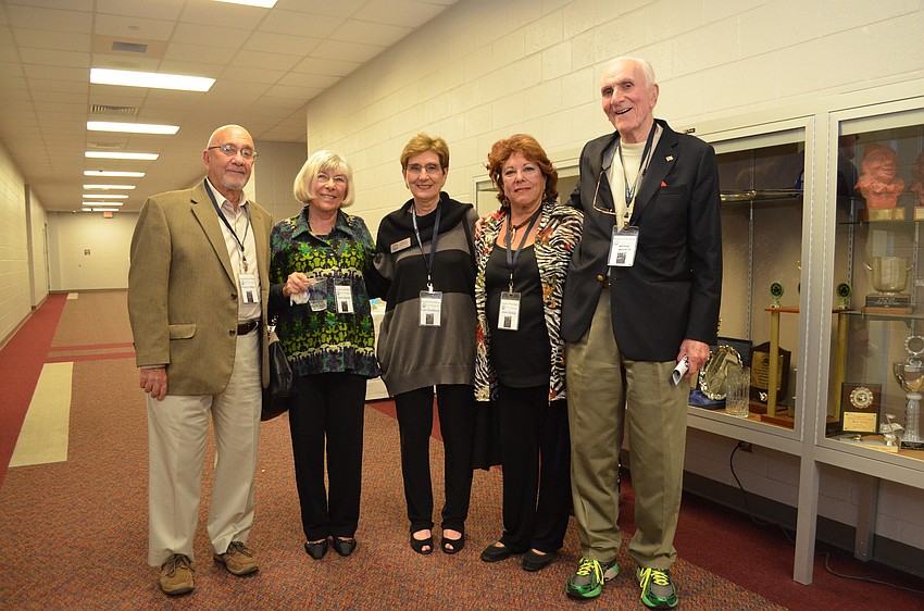 Marvin Albert, Gerri Aaron, Lois Stulburg, Joan Golub and Dr. Arthur Ancowitz