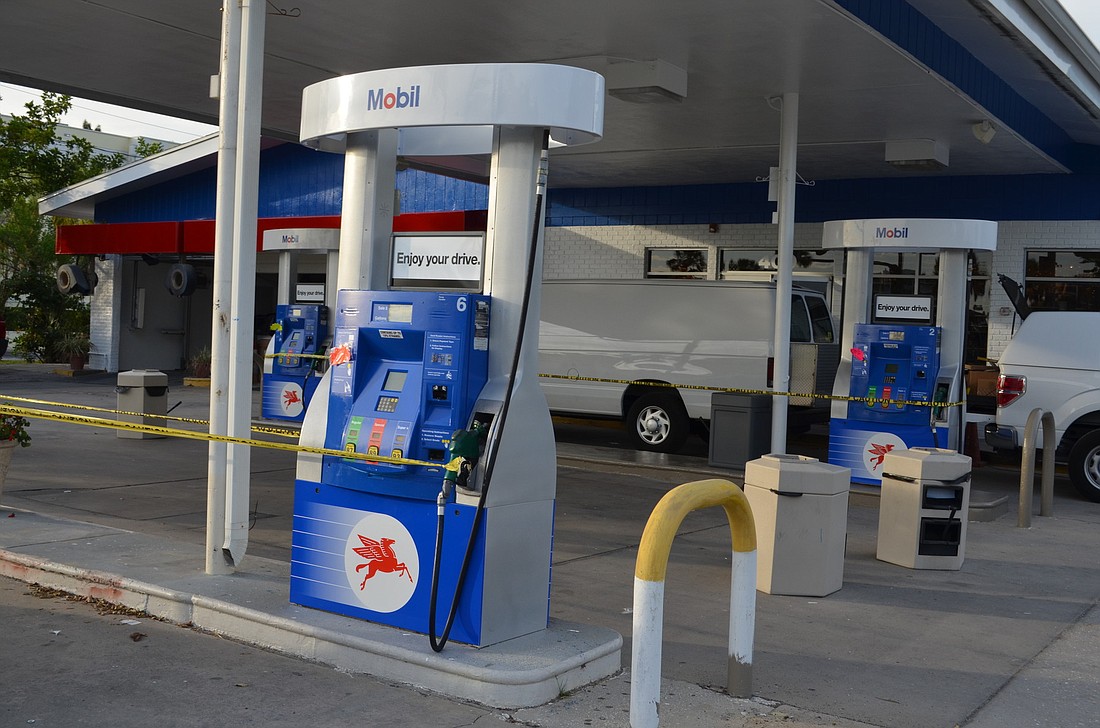Longboat Key's only gas station changed its green paint accents to MobilÃ¢â‚¬â„¢s signature blue and red colors to reflect the new Mobil gas station.