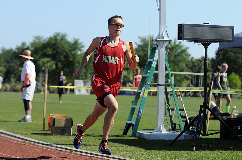 Cardinal Mooneyâ€™s Cal Davidson anchored the boys 4x800-meter relay, which finished third.