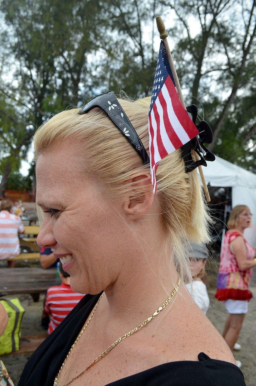 Kristen Cunningham shows off her patriotic accessory.