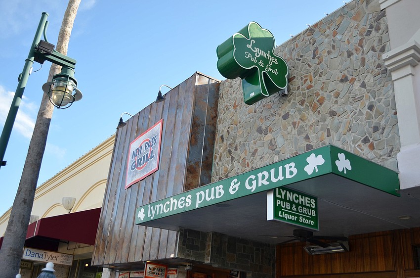 Lynches Pub and Grub on St. Armands Circle hosted the Longboat Key Chamber of Commerce Business After Hours meeting Thursday, Sept. 12.