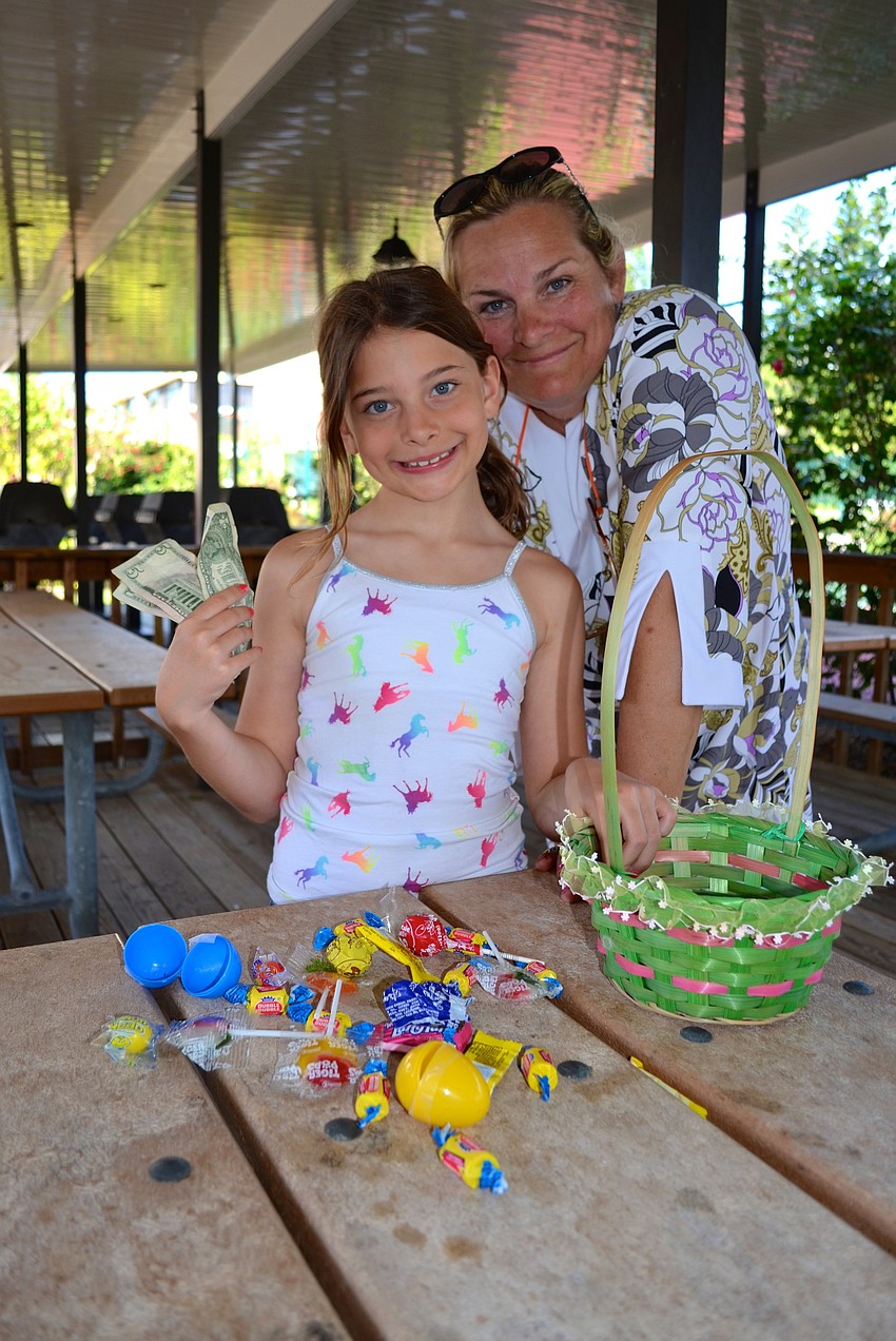 Alyssa and Dawn Fox after a successful Easter egg hint.