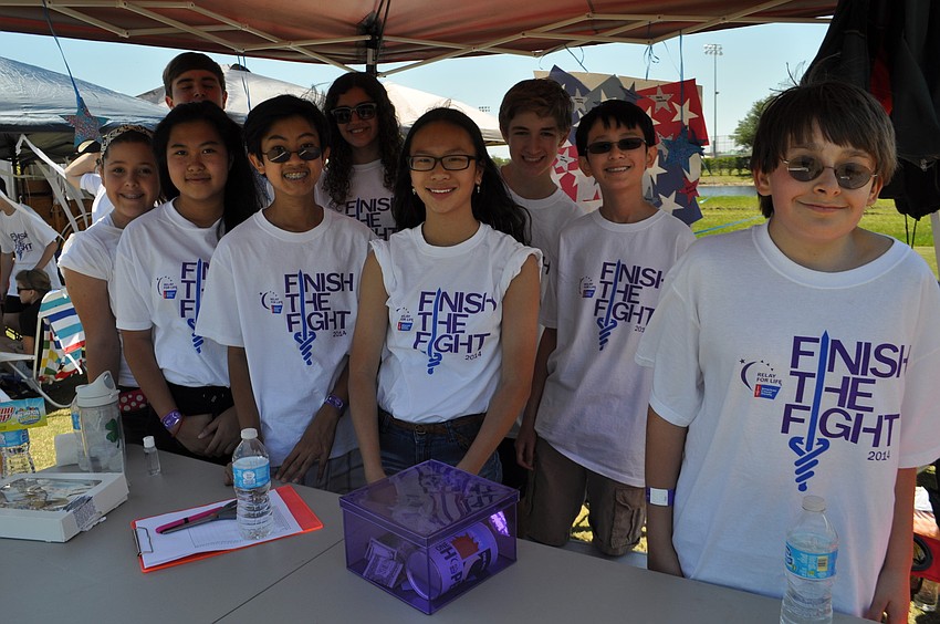 Braden River Middle Schoolâ€™s Junior National Honor Society sells cookies.