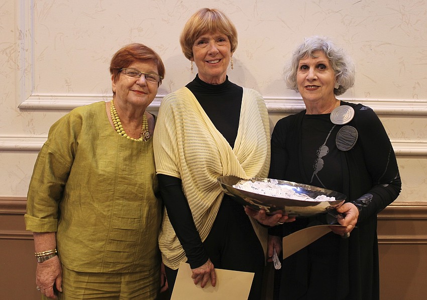 Lynn Burton with the co-chairs of the event, Sheila Zinder and Sylvia Pastor