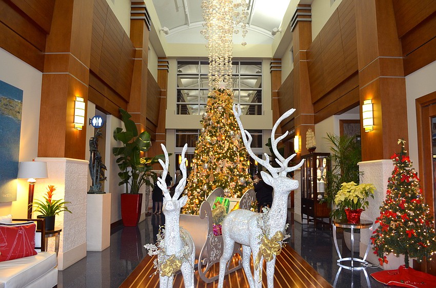 The Sarasota Yacht Club was lavishly decorated for the season.
