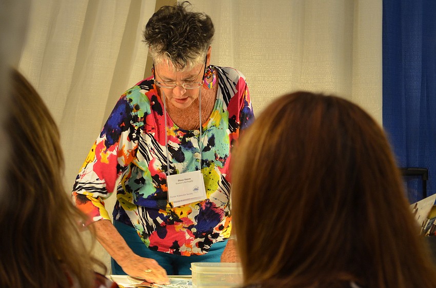 Diane Simon demonstrates a sponging technique