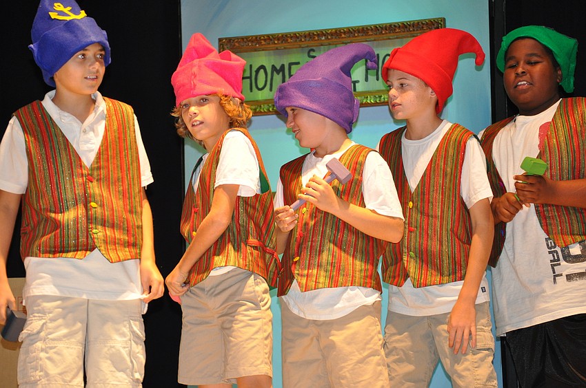 The elves prepare to disrupt the sleep of Snow White.