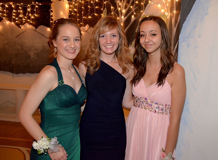 Hannah Youngblood, Brianna Graber and Jessica Bender