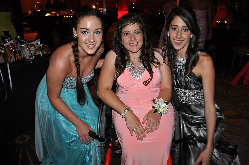 Natalie Benson, Taylor Stampey and Madeline Benson